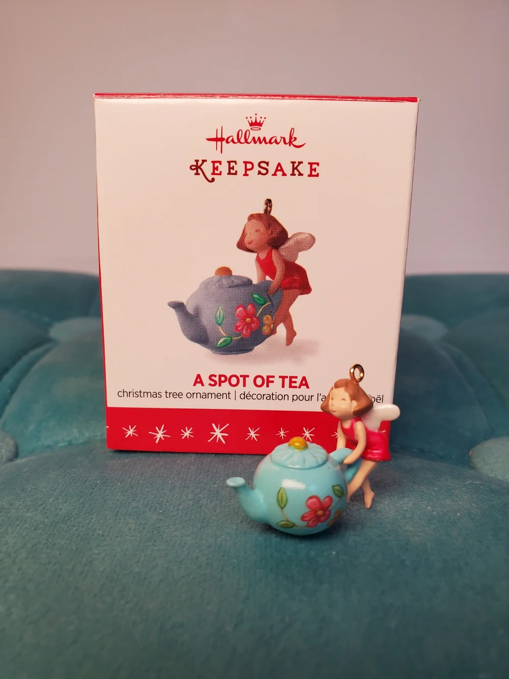 Hallmark Keepsake 2016 A Spot of Tea Miniature Ornament QXM8574